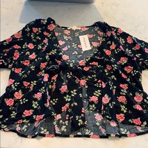New with tags Tie front pacsun top